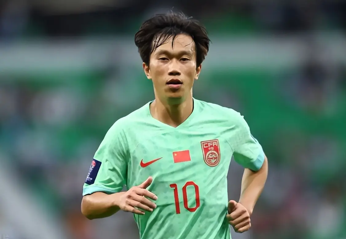 足都一度成, 关键时刻吴 足都一度成, 关键时刻吴